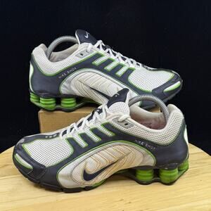 Nike Shox NZ Women’s 9 Green White Silver 2000s Y2K Rare VTG Running Shoes